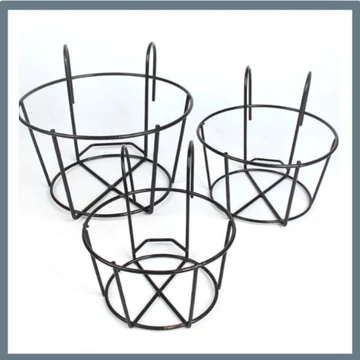 Kovová kvetináčová závesná polica na zábradlie – 25×20×16 cm 60732501