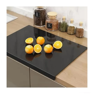 Čierna doska na krájanie s okrajom QG869330