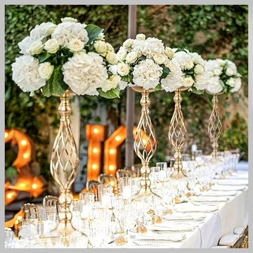 Sada 4 kovových dutých stojanov na kvety – Elegantná stolová dekorácia na svadbu UD1959424