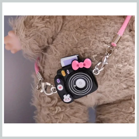 Mini čierny fotoaparát pre figúrku LABUBU EX3945581