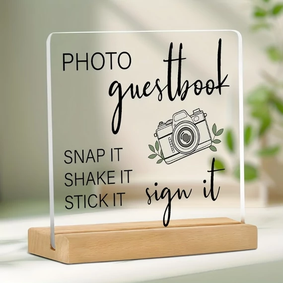 Svadobná fotokniha s akrylovou doskou a drevenou podložkou BR947863