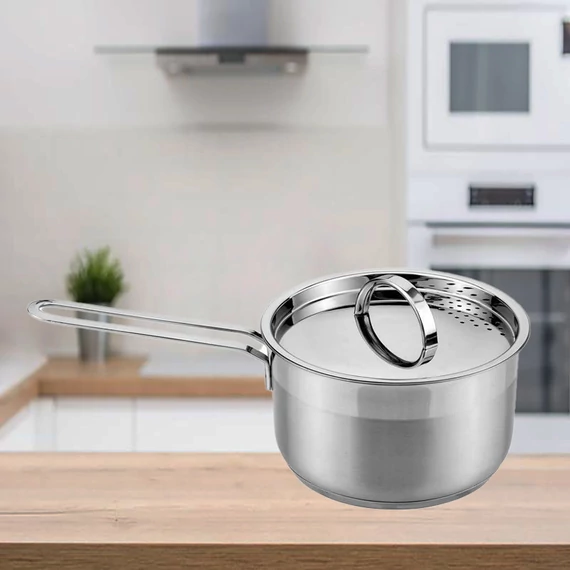 Nerezový hrniec s rukoväťou CASSIDA New Line 1,9 l 48RW0612r16-A