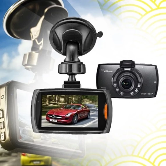 HD/DVR kamera do auta 2,7"